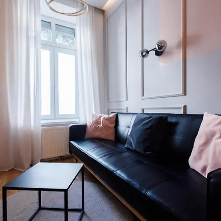 ZEUS Design Apartments Wasserwelt Wenen Buitenkant foto